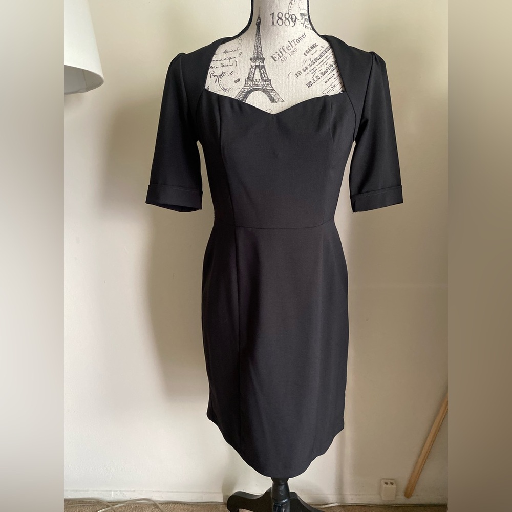 Forever 21 sweetheart neckline little black dress